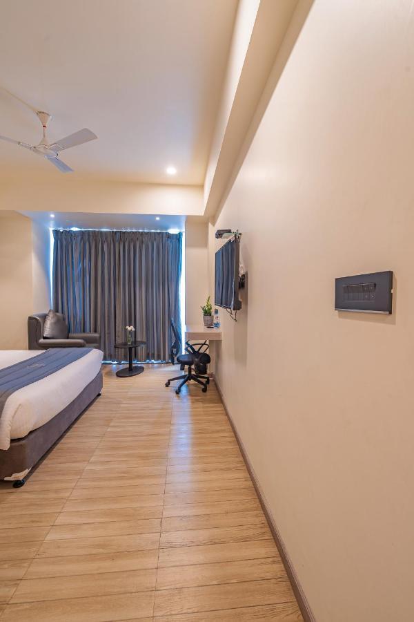 Republic Hotel 3*