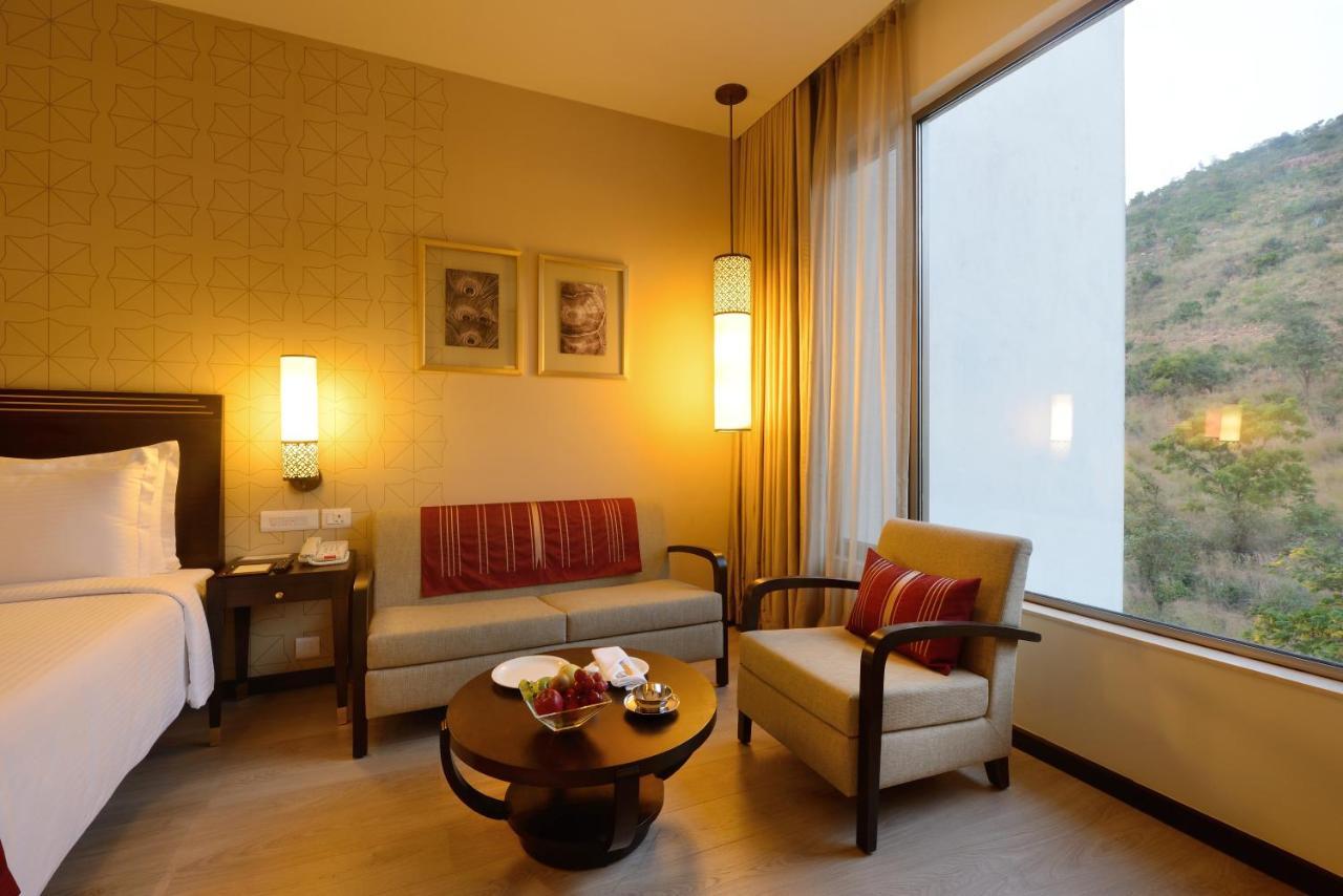 Hotel Marasa Sarovar Premiere 5*