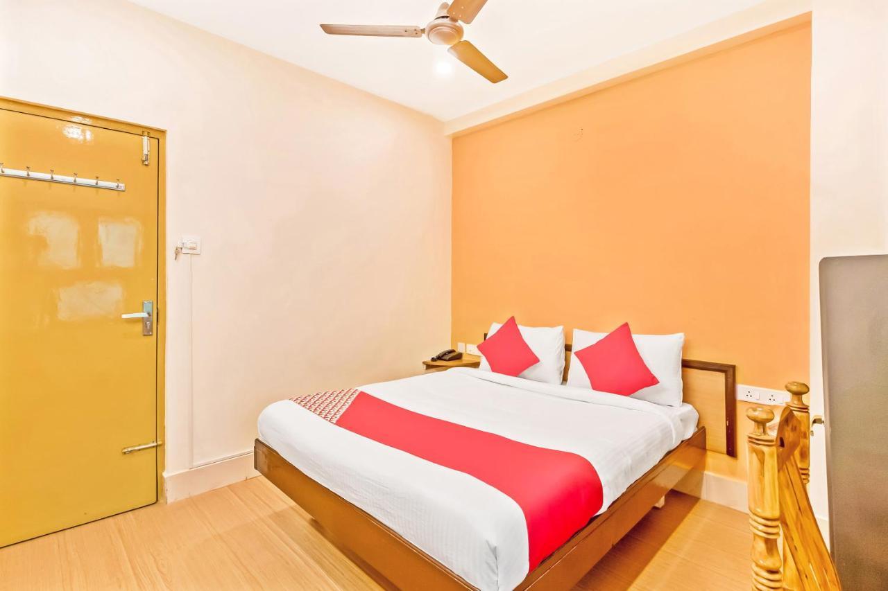 Flagship 76022 Jayalakshmi Service Hotel