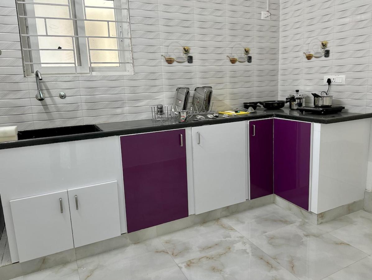 Apartment Homestay: Luxury Ac With Fast Wi-fi Near Temples