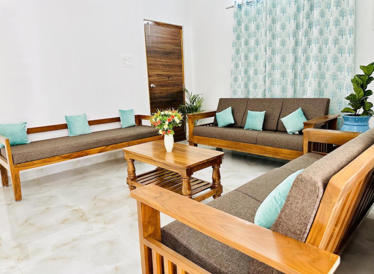 Apartment Homestay: Luxury Ac With Fast Wi-fi Near Temples *