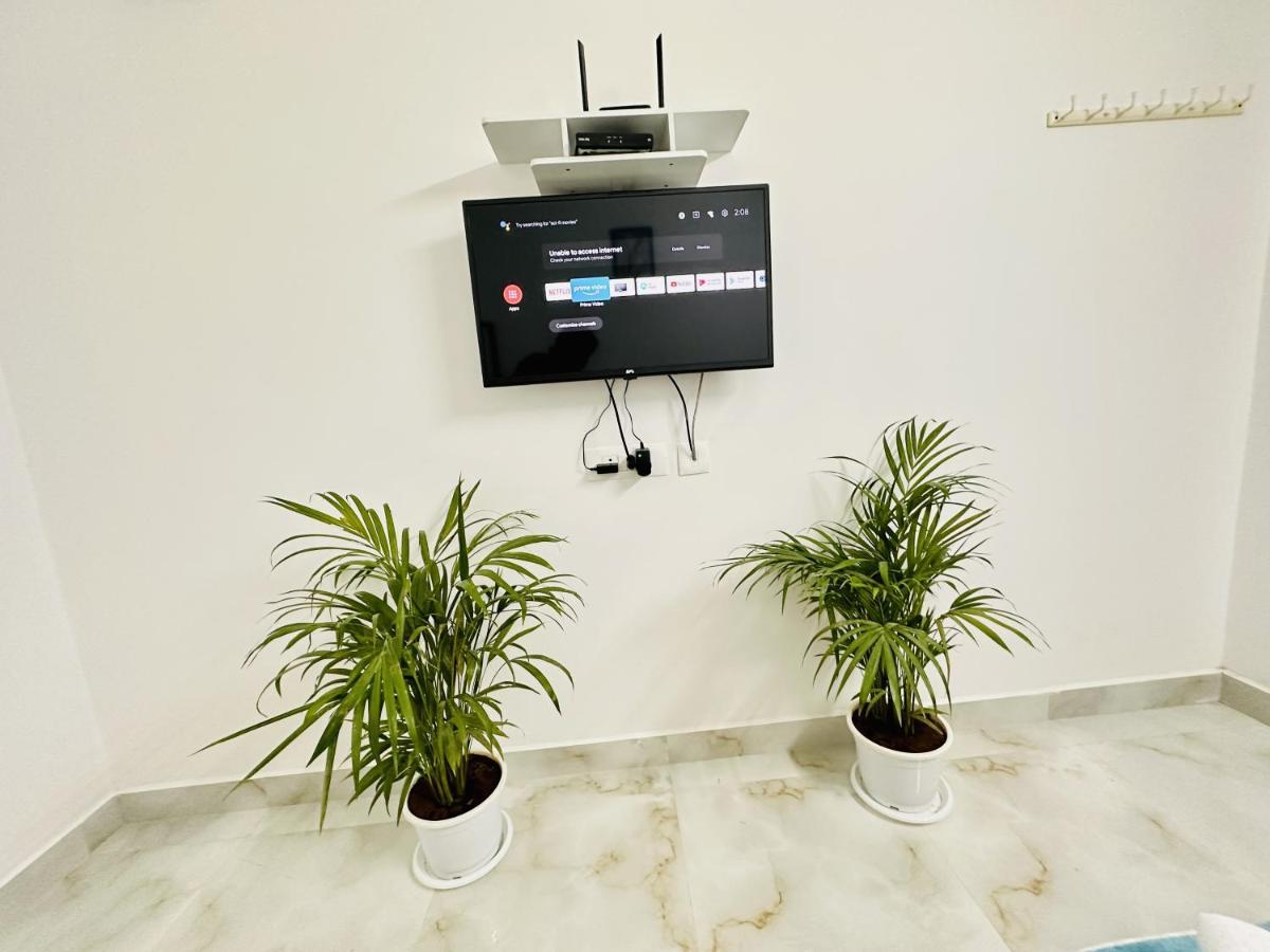 Homestay: Luxury Ac With Fast Wi-fi Near Temples *