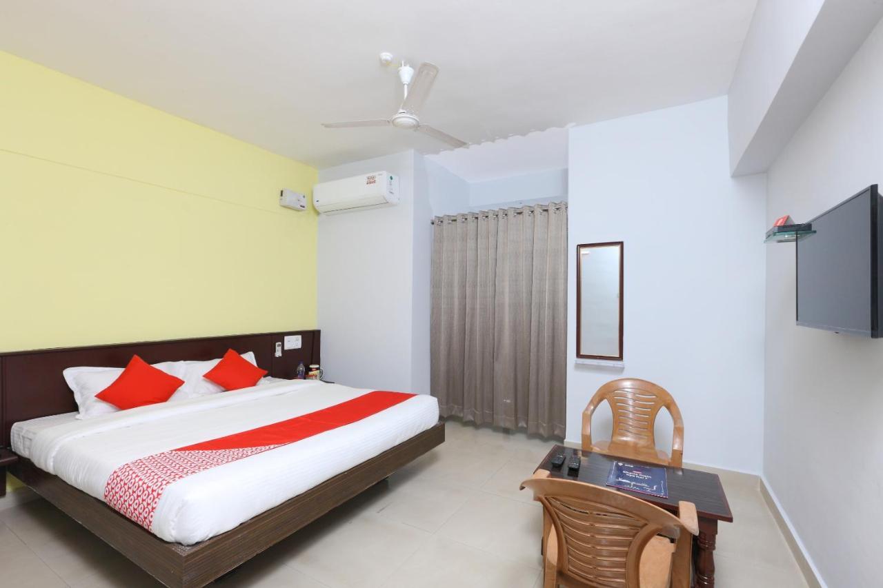 Capital O Sai Golden Hotel 3*