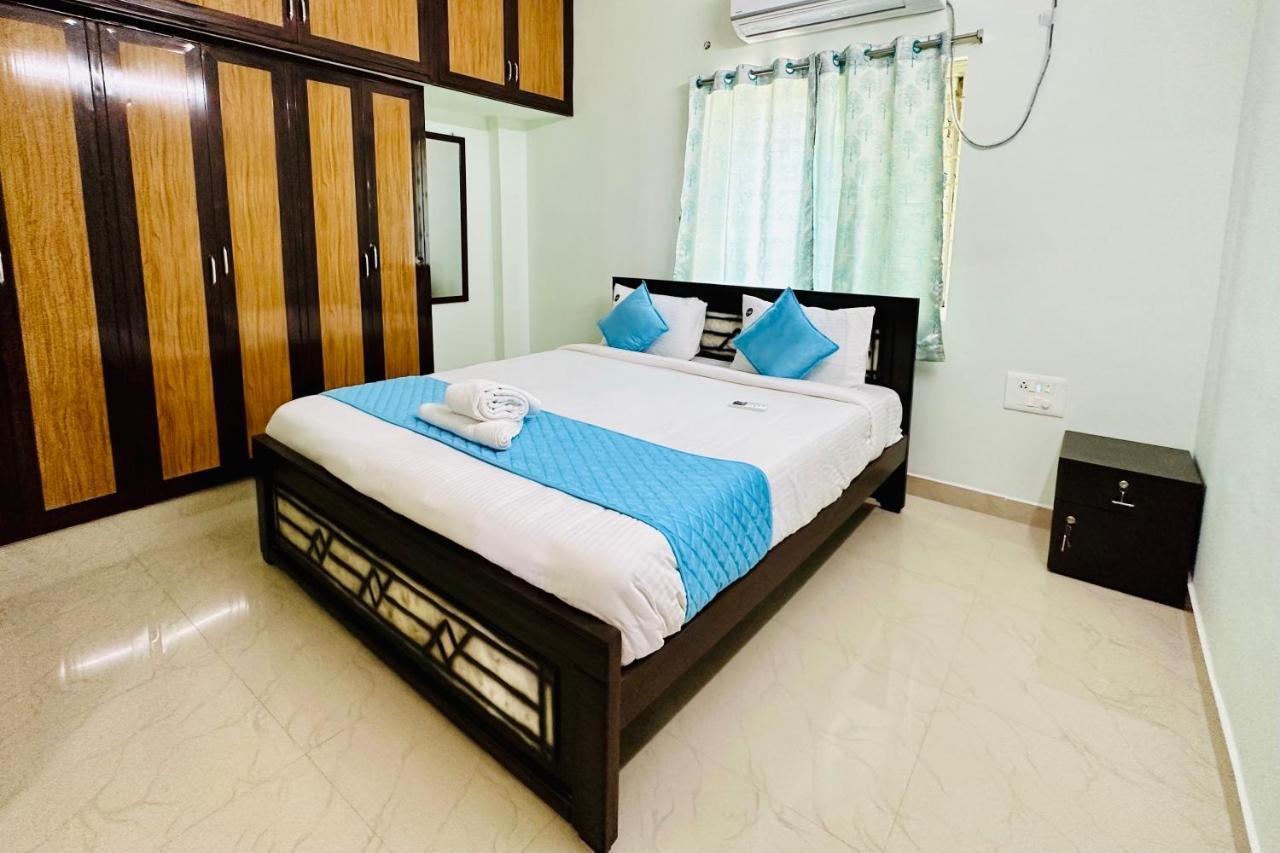 Truelife - Srs Residency - 2Bhk Ac Apartments For Families - 10 Minutes To Alipiri Gate By Direct Flyover - Walk To Ps4 Pure Veg Restaurant - Fast Wifi, Kitchen, Android Tv - 250 Jio Channels - Easy Access To Airport, Railway Station And To All Templ