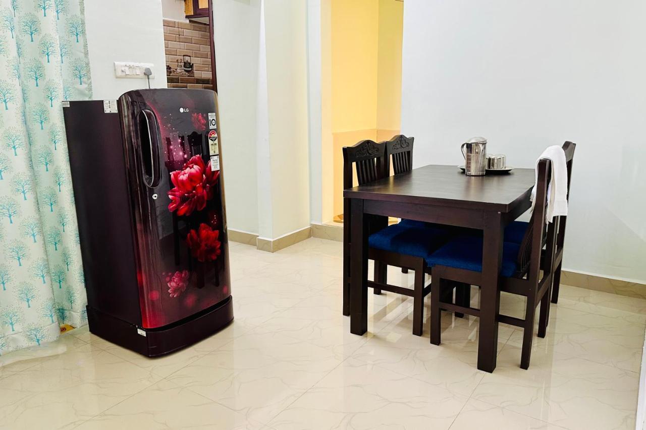 Apartment Truelife - Srs Residency - 2Bhk Ac Apartments For Families - 10 Minutes To Alipiri Gate By Direct Flyover - Walk To Ps4 Pure Veg Restaurant - Fast Wifi, Kitchen, Android Tv - 250 Jio Channels - Easy Access To Airport, Railway Station And To All Templ