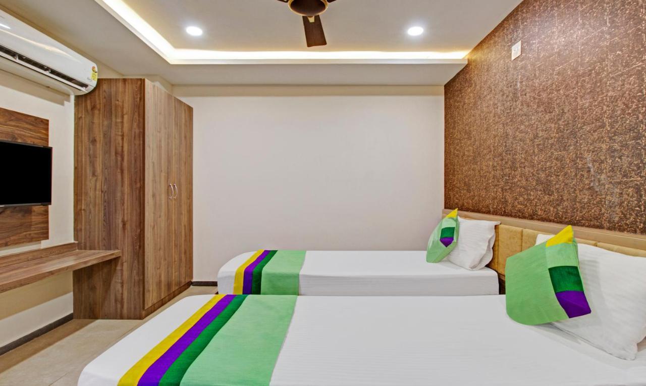 Hotel Treebo Usha Vasivi Alipiri Road, 2 Km From Bus Station