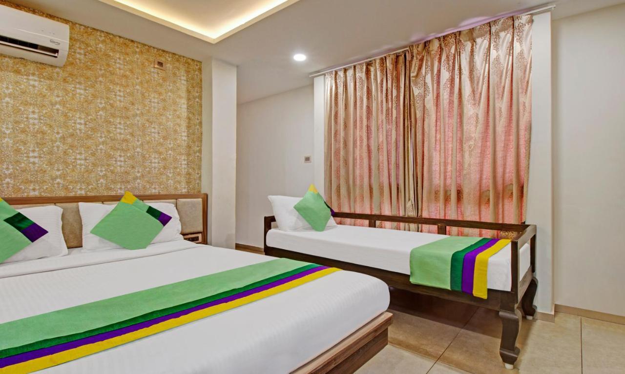 Treebo Usha Vasivi Alipiri Road, 2 Km From Bus Station 3*