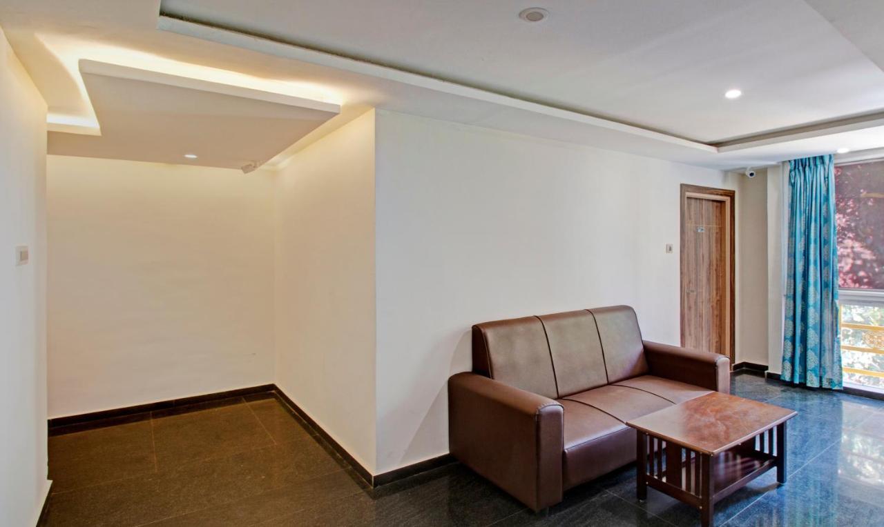 Hotel Treebo Usha Vasivi Alipiri Road, 2 Km From Bus Station