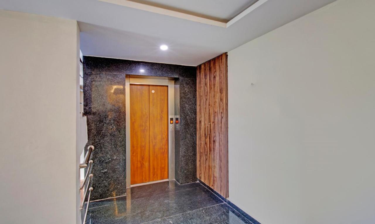 Treebo Usha Vasivi Alipiri Road, 2 Km From Bus Station Hotel 3*