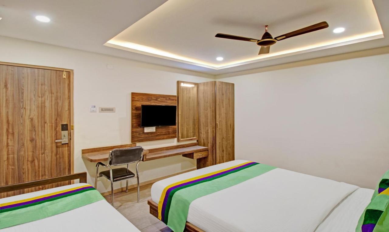 Treebo Usha Vasivi Alipiri Road, 2 Km From Bus Station 3*