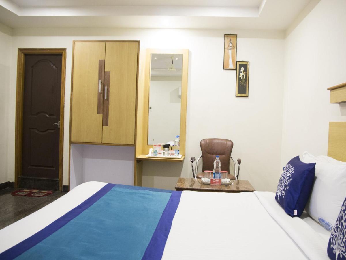 Oyo 668 Slv Grand Hotel