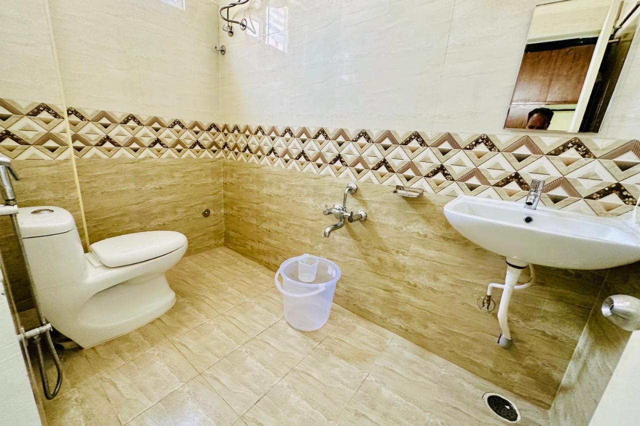 - Ragunatha Apartment *
