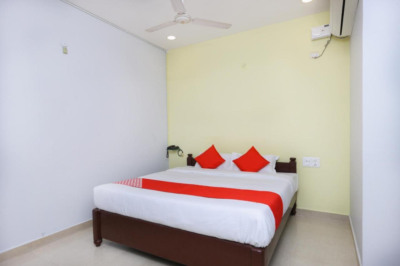 Capital O Sai Golden Hotel
