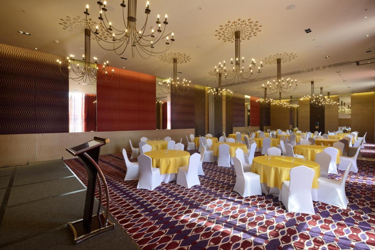 Marasa Sarovar Premiere Hotel 5*