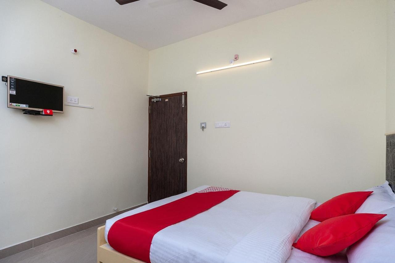 Oyo Sannidhi Residency
