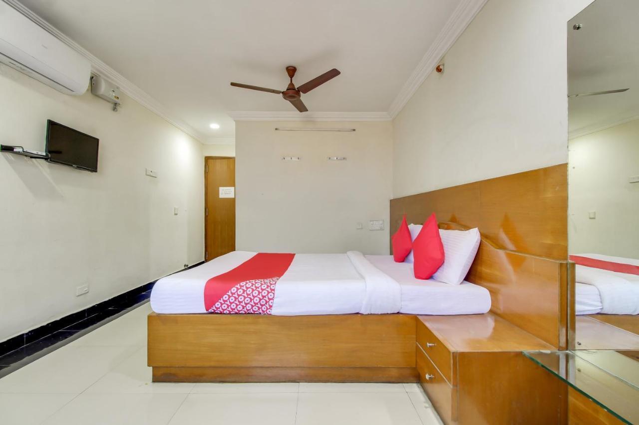O Srinivasa Residency Hotel