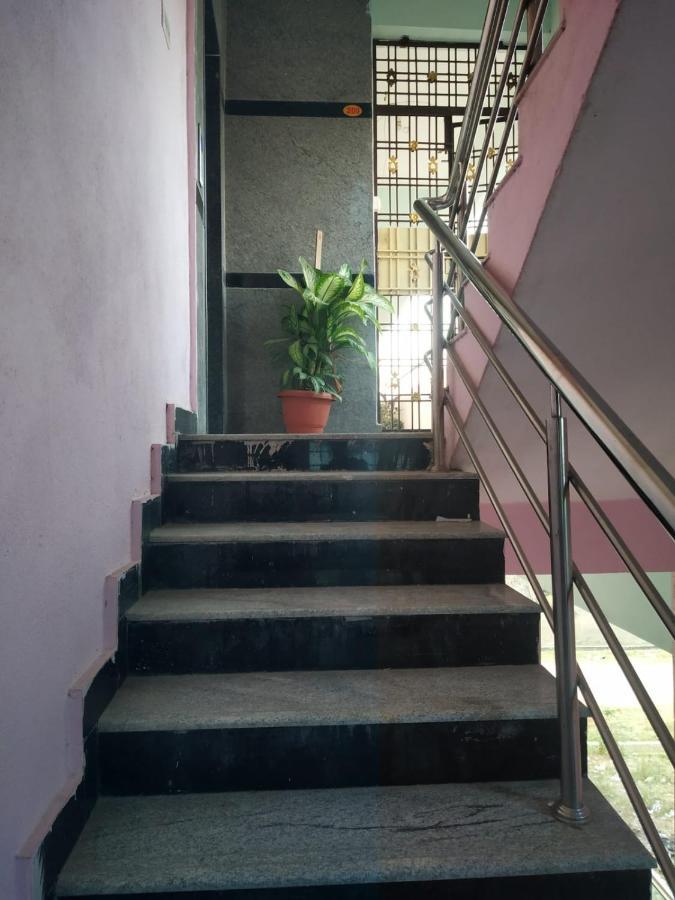 Sls Homestay: Luxury Ac Near Tirumala With Modern Amenities *