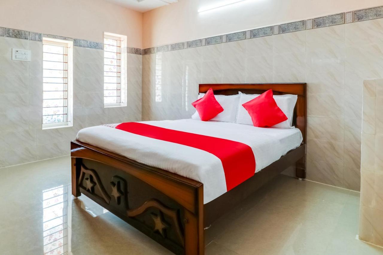 Oyo 68320 Bgr Residency Hotel 3*