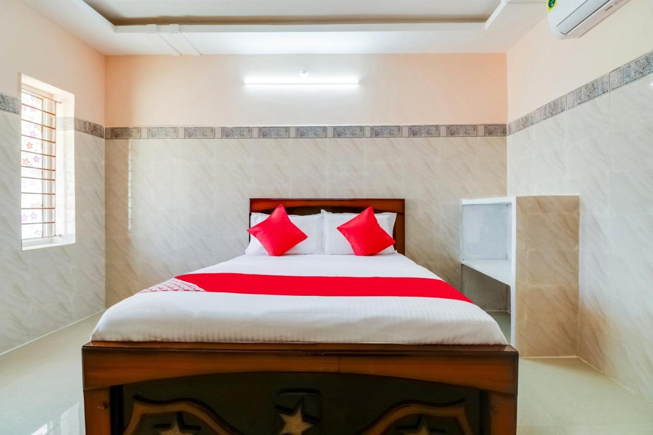 Oyo 68320 Bgr Residency 3* Tirupati