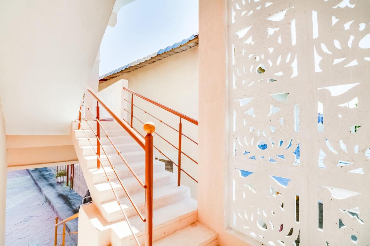 Oyo 68320 Bgr Residency Hotel 3*