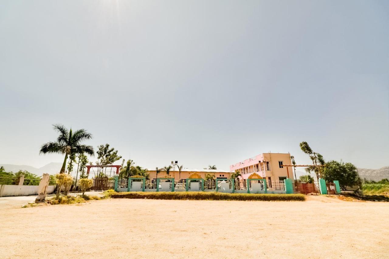 Oyo 68320 Bgr Residency Hotel