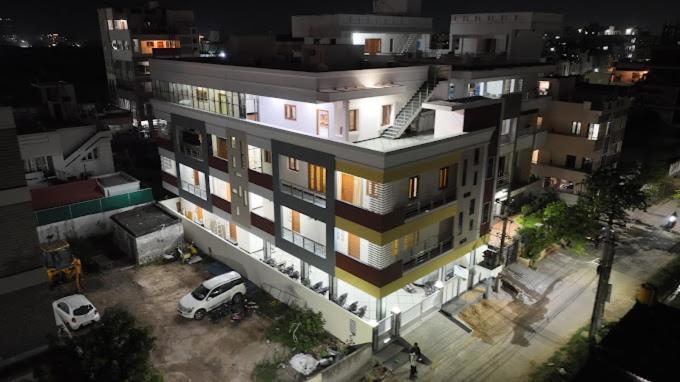 Hotel Padma Homes Stay- Luxury Service 1bhk & 2bhk & 3bhk Tirupati
