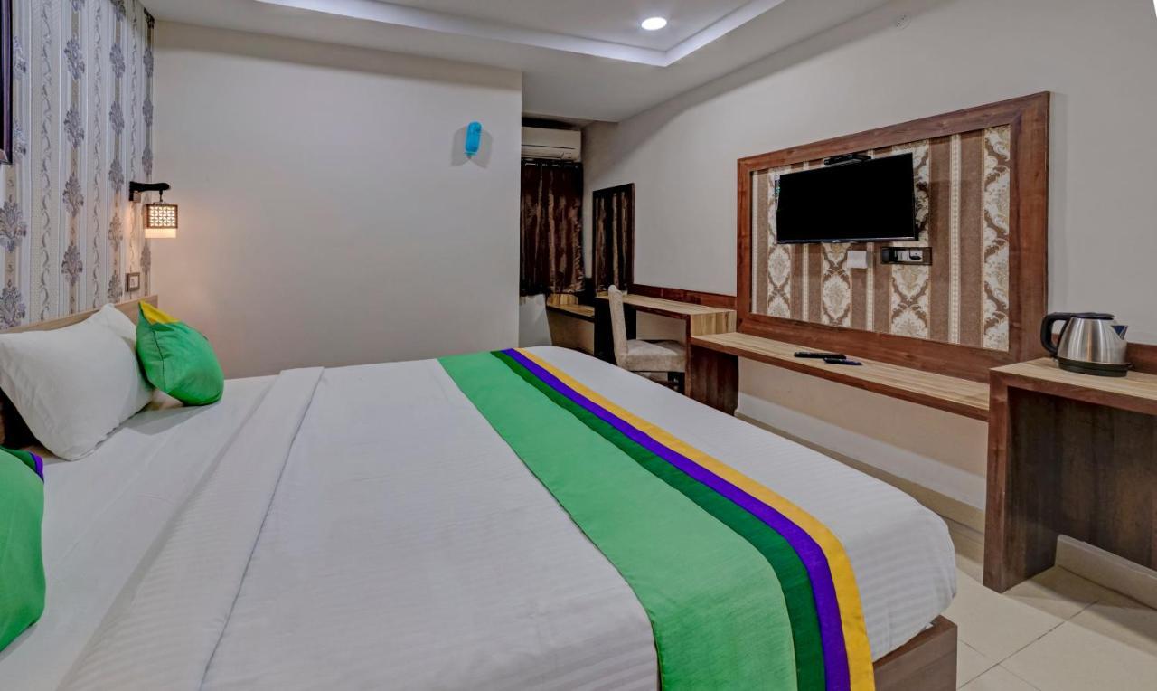 Treebo Seven Hotel