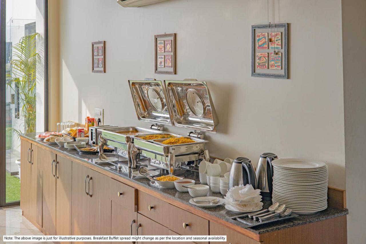 Hotel Treebo Usha Vasivi Alipiri Road, 2 Km From Bus Station