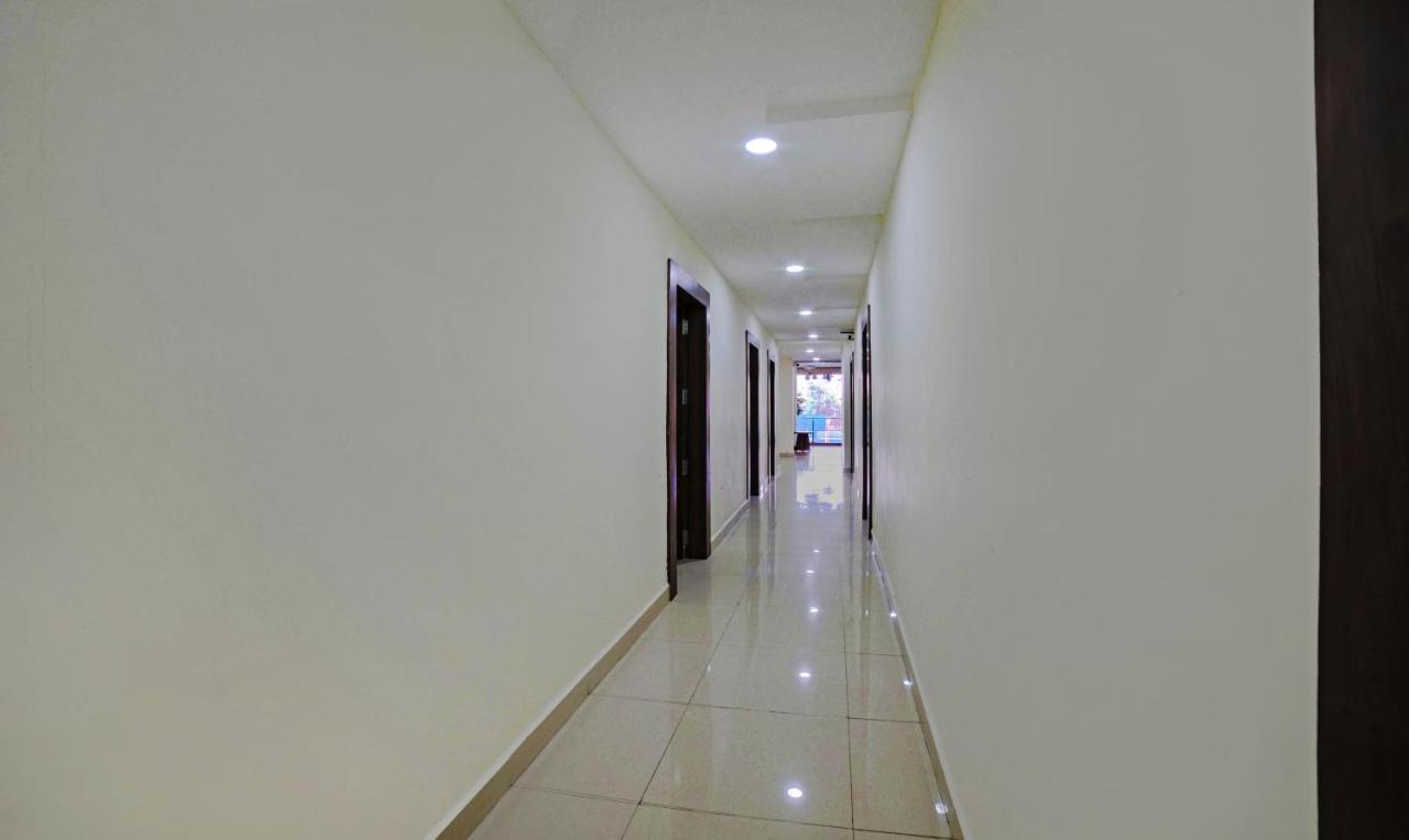 Hotel Treebo Seven