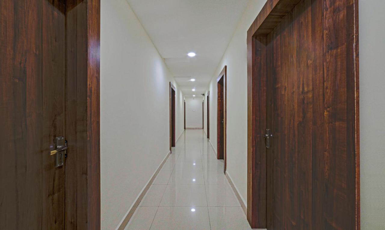 Treebo Seven Hotel 3*