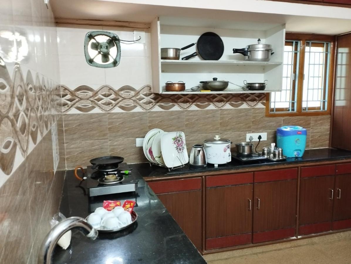 Aparthotel Sls Homestay: Luxury Ac Near Tirumala With Modern Amenities *