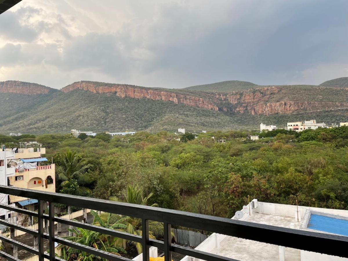 Apartment Ssn In Near Alipiri