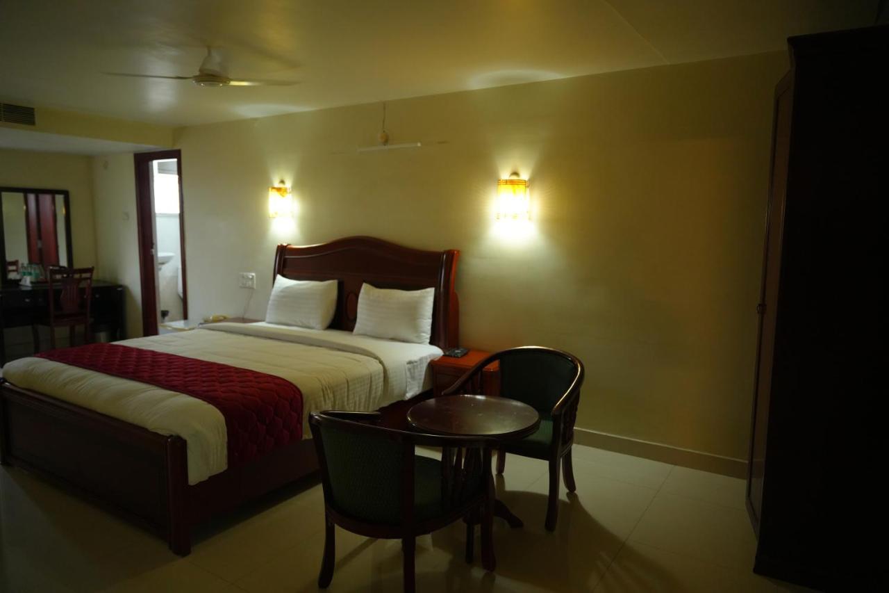 Zion Hotel 3*