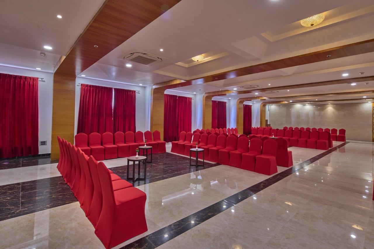Hotel Golden Tulip 4*