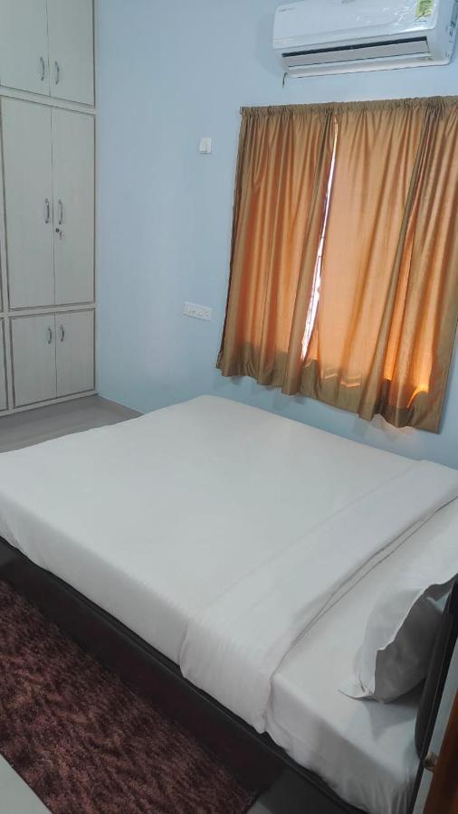 Apartment Sri Venkateswara Grand Homestay- Hill View ,ac Service ,nearest To Alipiri *