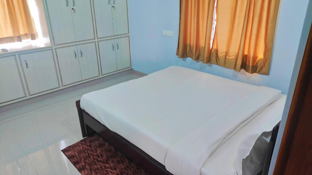 Sri Venkateswara Grand Homestay- Hill View ,ac Service ,nearest To Alipiri Apartment