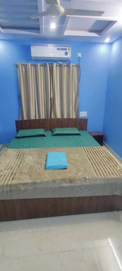 Rushitha Stay-ac Rooms-free Wifi-flat Tv- Kitchen-door Service-near To Alipiri Apartment *