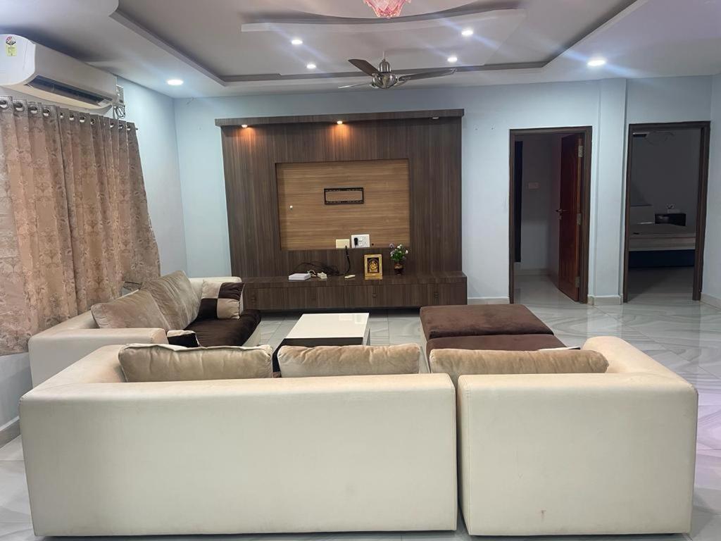 Guest house Paradise - Duplex 5bhk - A Golden Group Of Premium - *