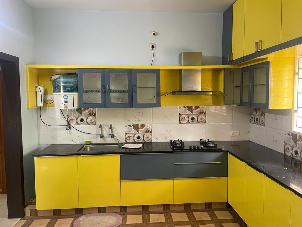 Paradise - Duplex 5bhk - A Golden Group Of Premium - Guest house Tirupati