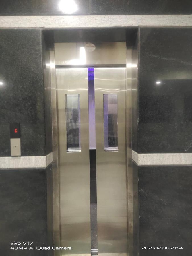 Apartment Sri Venkateswara Grand Homestay- Hill View ,ac Service ,nearest To Alipiri