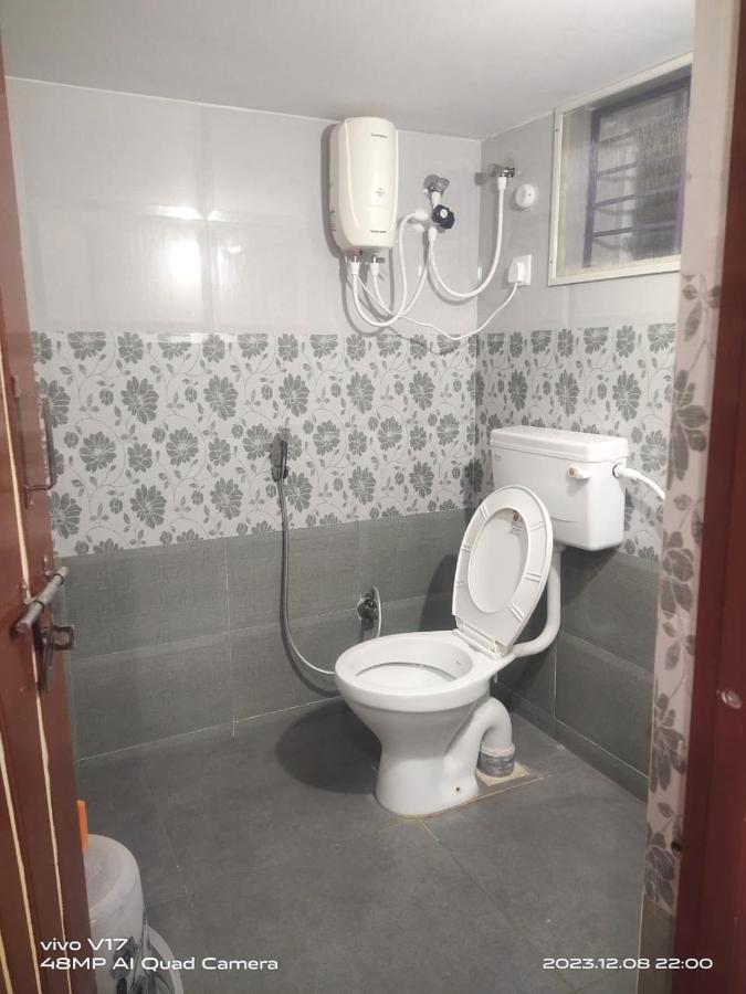 Sri Venkateswara Grand Homestay- Hill View ,ac Service ,nearest To Alipiri Apartment