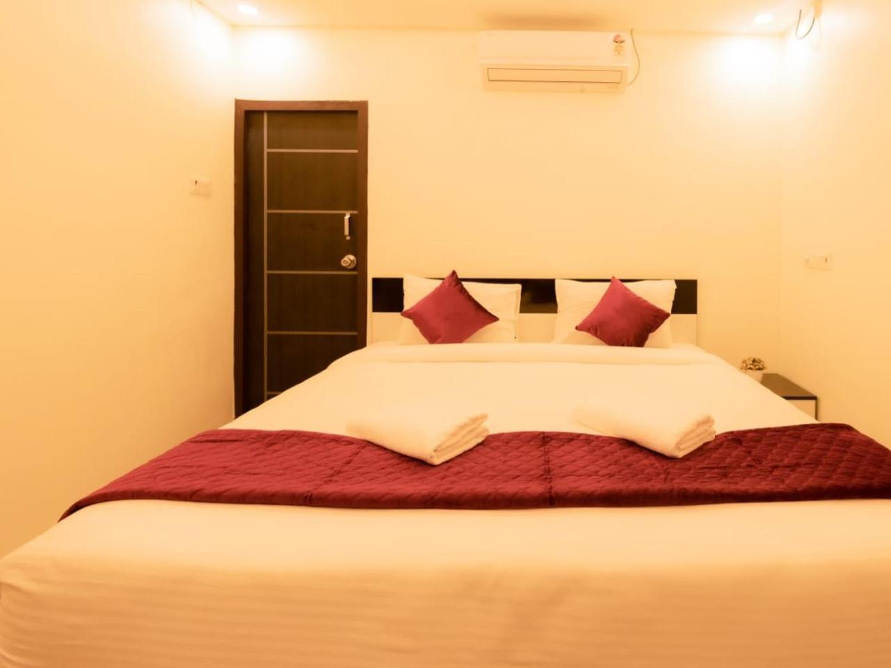 Beestay Elite Park 3*