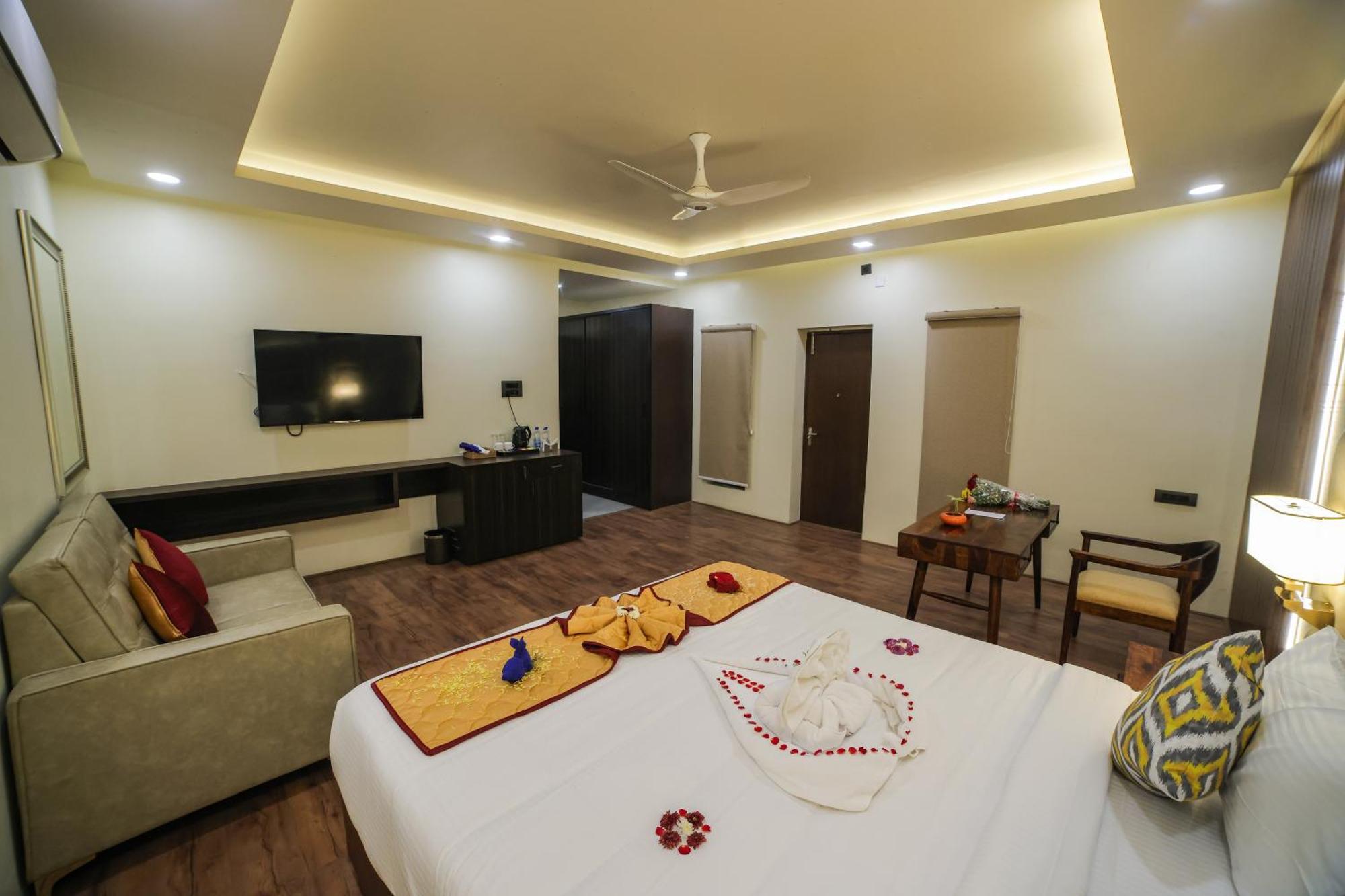 Valley And Tirupati, 27 Kms From Talakona Waterfall Resort Tirupati