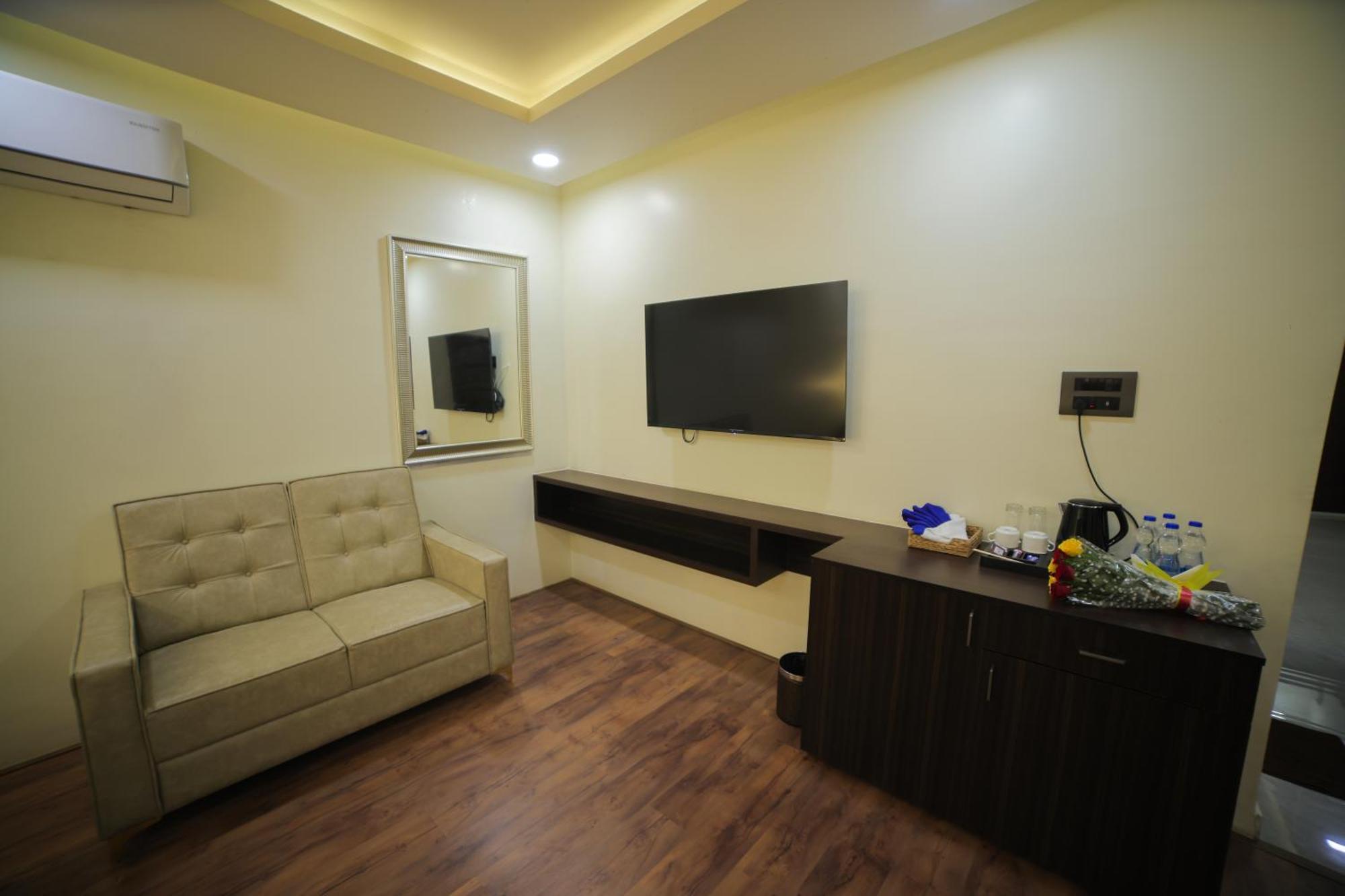 Valley And Tirupati, 27 Kms From Talakona Waterfall Resort Tirupati