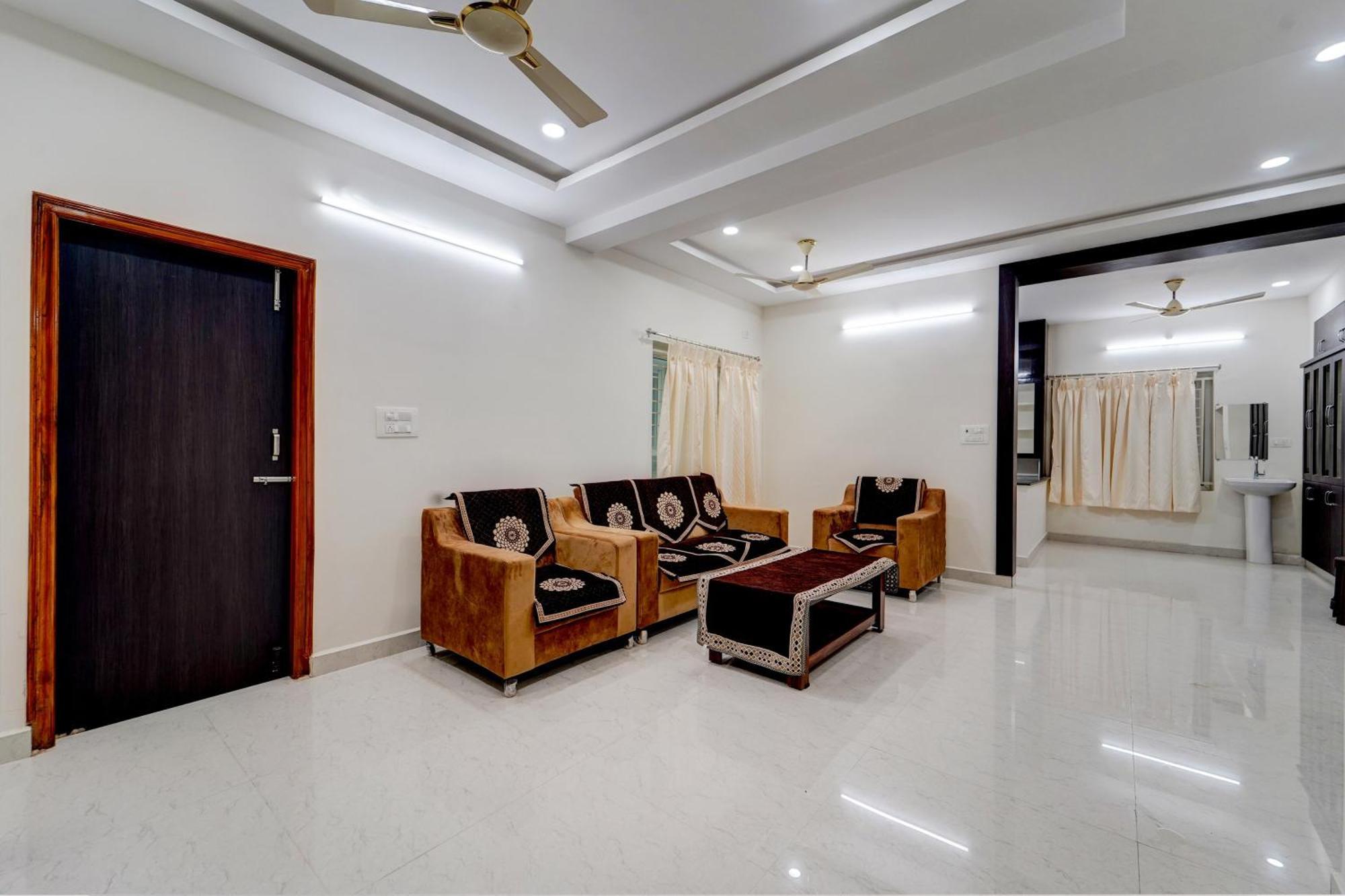 Collection O Sree Balaji Hospitality Services Hotel