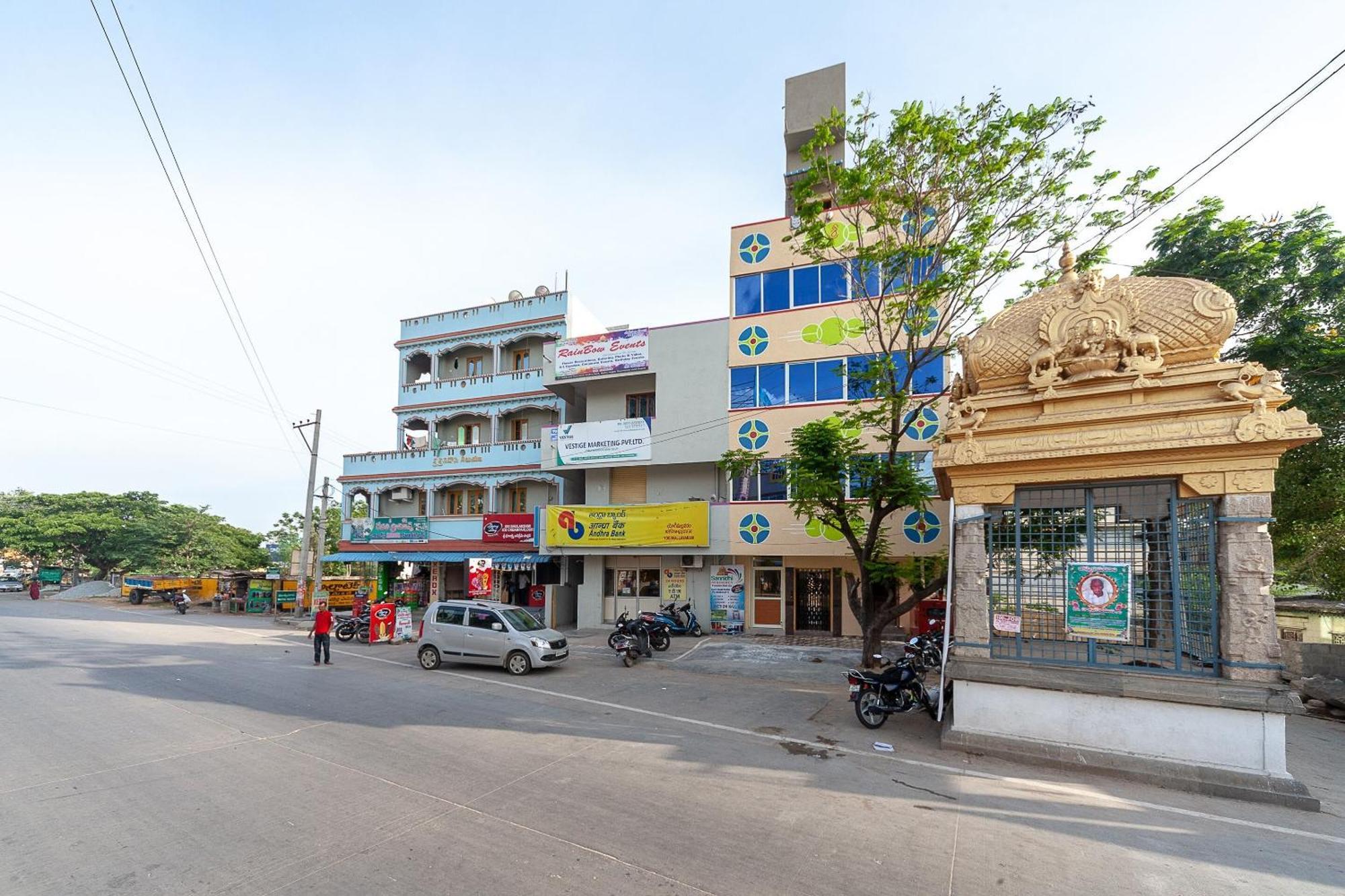 Oyo Sannidhi Residency Hotel Tirupati