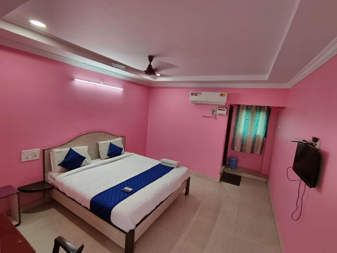 Sujan Residency's Lodge