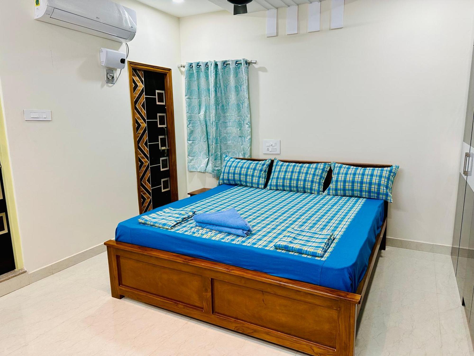 Apartment Truelife - 3Bhk Ac Apartments For Large Family - Best Location - Direct Flyover To Alipiri Gate - Walk To Ps4 Veg Restaurant - Modular Kitchen - Super Fast Wifi - Android Tv - 250 Jio Channels - Easy Access To All Temples - Top Service With Lots Of L Tirupati