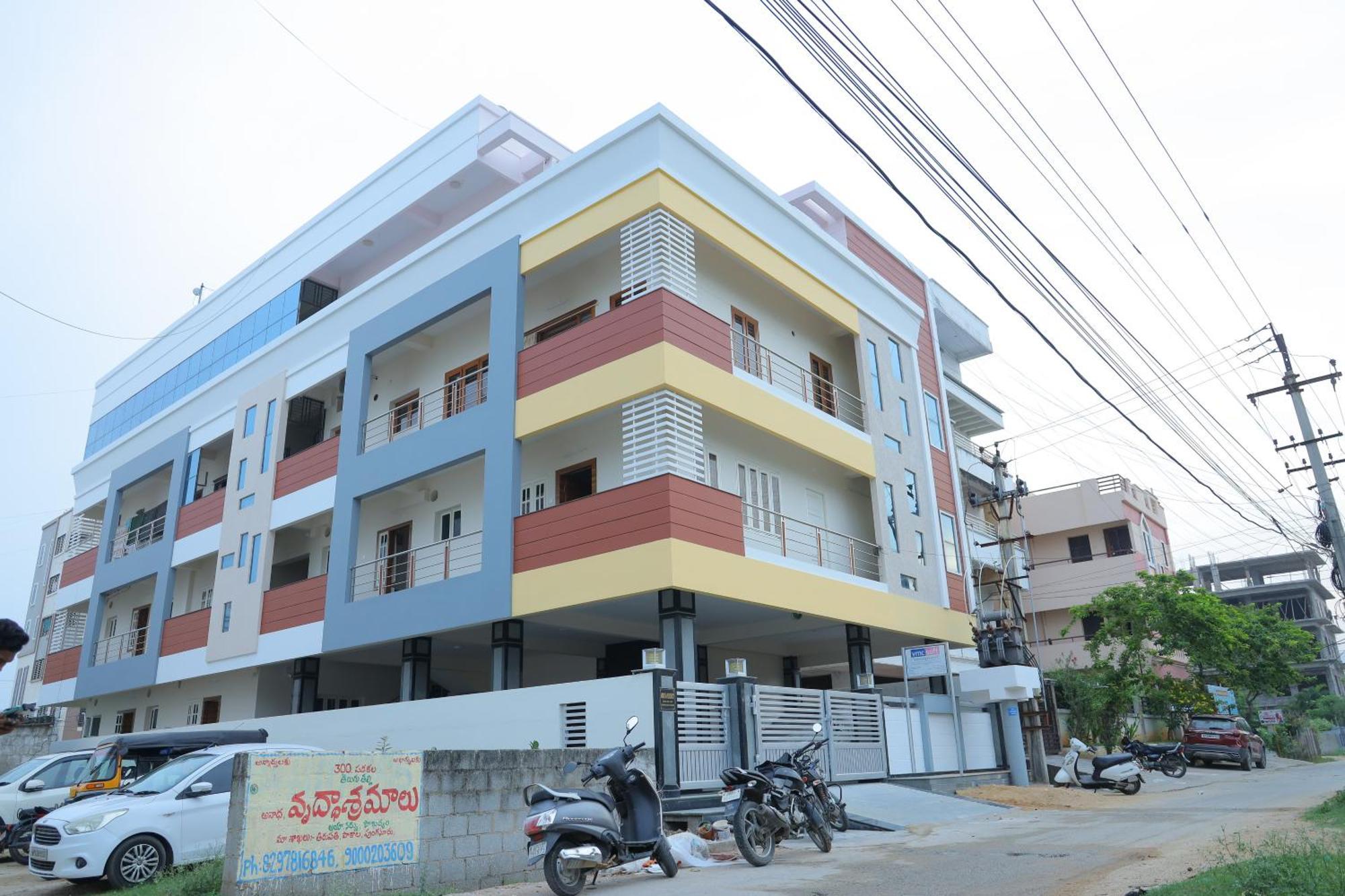 Padma Homes Stay- Luxury Service 1bhk & 2bhk & 3bhk Tirupati