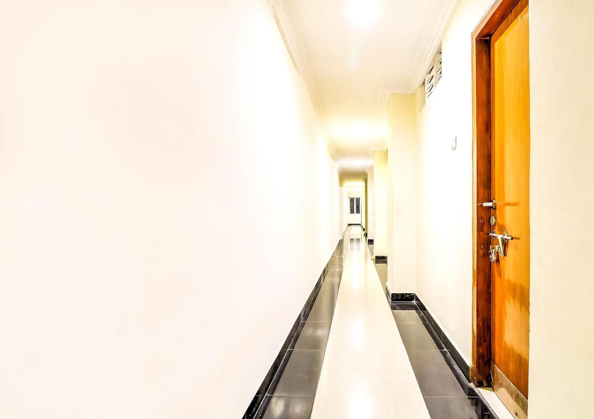 Spot On Srinivasa Residency 2*
